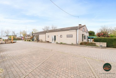 Gebouw voor gemengd gebruik in Maldegem