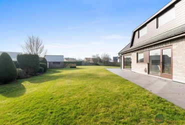 Villa in Maldegem Adegem