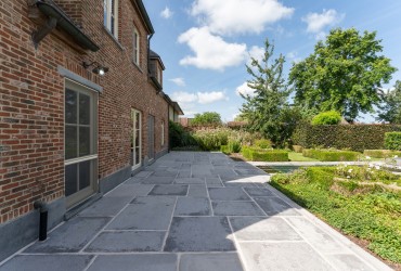 Villa in Damme
