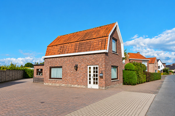 Gebouw voor gemengd gebruik te koop in Maldegem